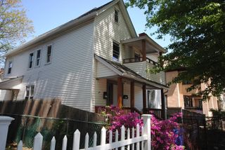 72 Hall St, Springfield, MA 01108