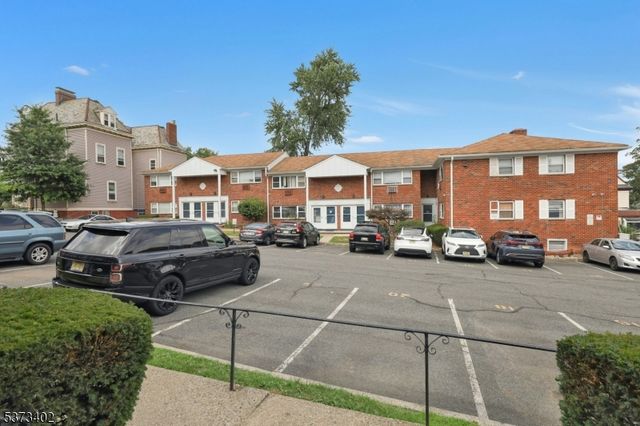 121 Pennington Ave R2, Passaic City, NJ 07055