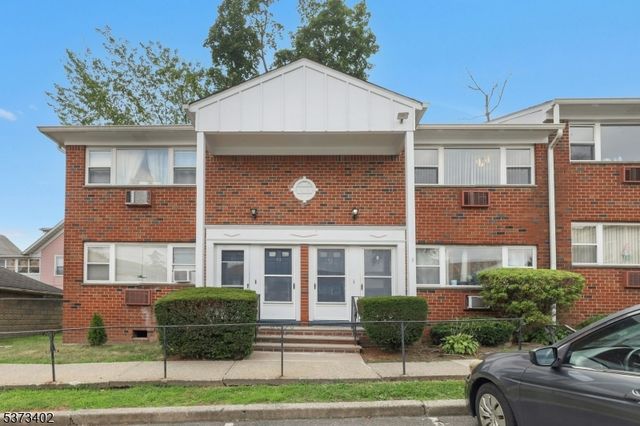 121 Pennington Ave R2, Passaic City, NJ 07055