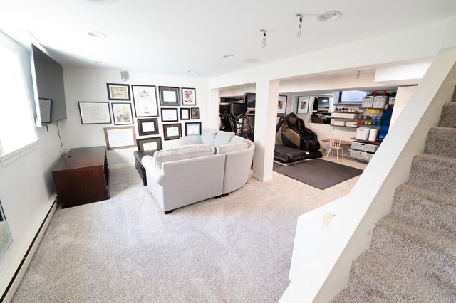 2825 11th Street S, Fargo, ND 58103