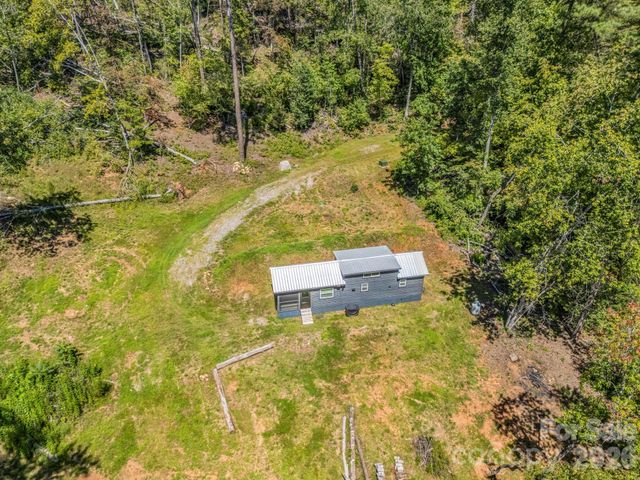 231 Wandering Bear Way, Lake Lure, NC 28746