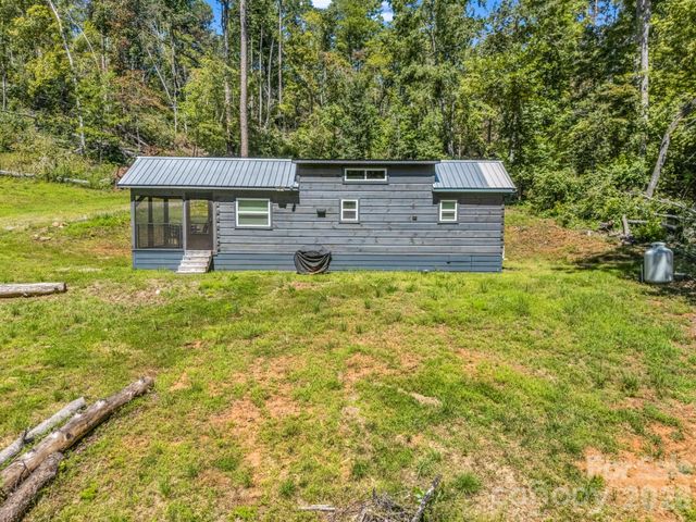 231 Wandering Bear Way, Lake Lure, NC 28746