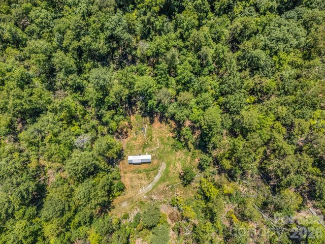 231 Wandering Bear Way, Lake Lure, NC 28746