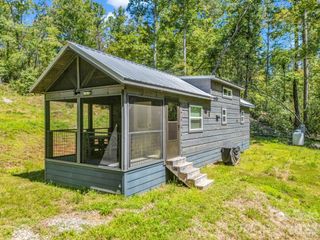 231 Wandering Bear Way, Lake Lure, NC 28746