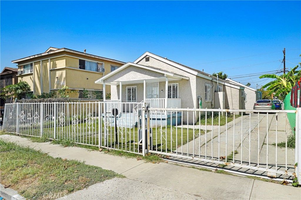 715 E 87th Place, Los Angeles, CA 90002 — exterior