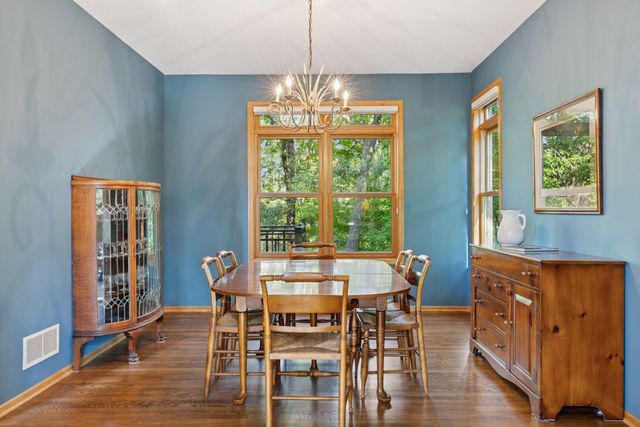 4620 Medina Lake Drive, Medina, MN 55340