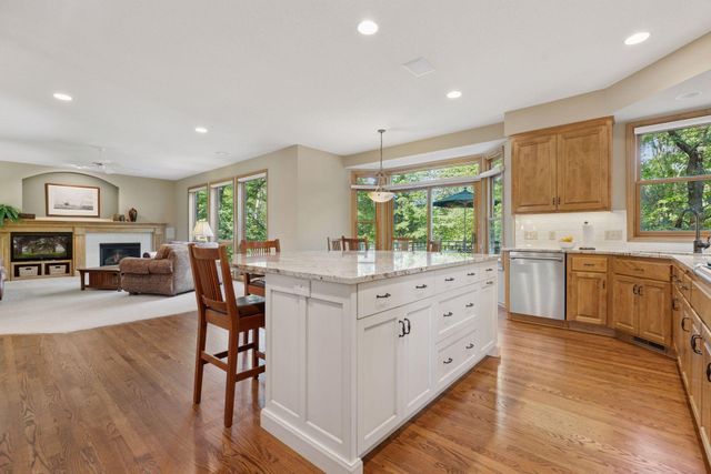 4620 Medina Lake Drive, Medina, MN 55340