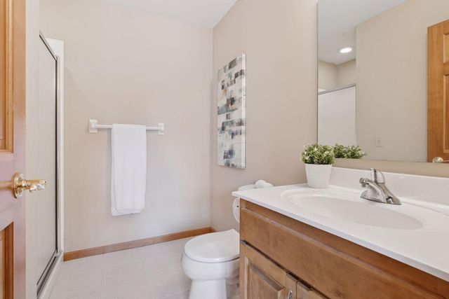 4620 Medina Lake Drive, Medina, MN 55340