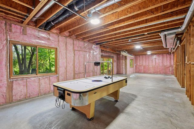 4620 Medina Lake Drive, Medina, MN 55340