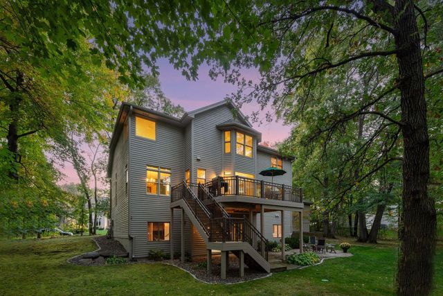 4620 Medina Lake Drive, Medina, MN 55340