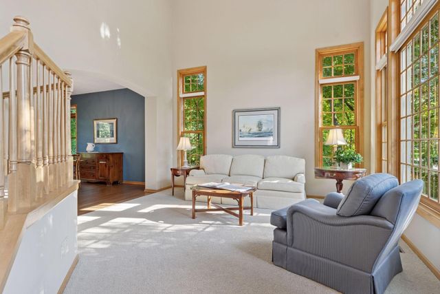 4620 Medina Lake Drive, Medina, MN 55340