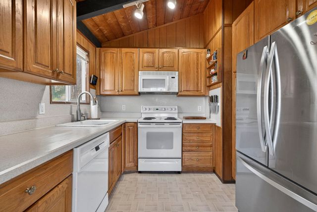 5 Winsor Way, New Durham, NH 03855