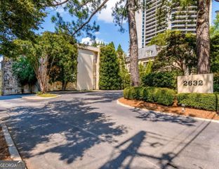 2632 Peachtree Road NW 304B, Atlanta, GA 30305