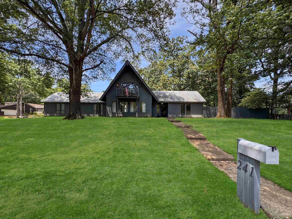 241 ERICSON RD, Memphis, TN 38018