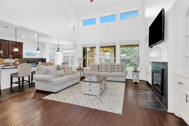 2944 Auburn Woods Drive, Pearland, TX 77581