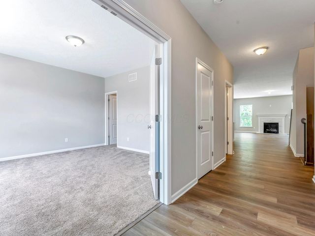 1672 Bookfield Lane, Grove City, OH 43123
