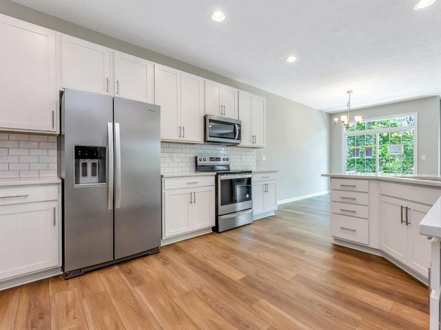1672 Bookfield Lane, Grove City, OH 43123
