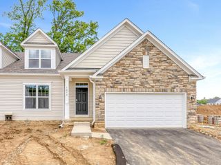 1672 Bookfield Lane, Grove City, OH 43123