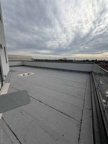 150-02 Northern Boulevard 4A, Flushing, NY 11354