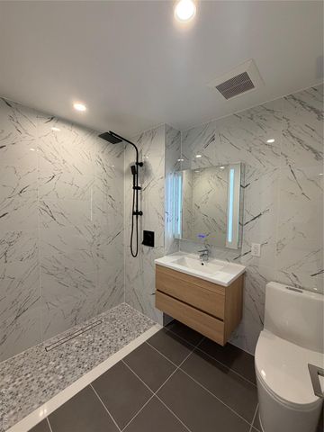 150-02 Northern Boulevard 4A, Flushing, NY 11354