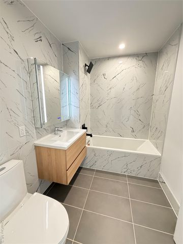 150-02 Northern Boulevard 4A, Flushing, NY 11354