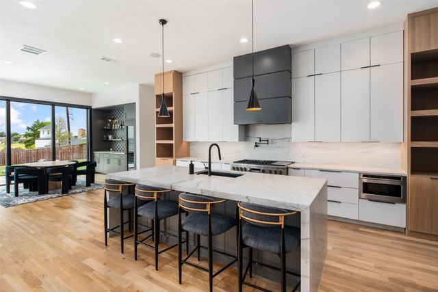 8144 Castlebridge, The Colony, TX 75056