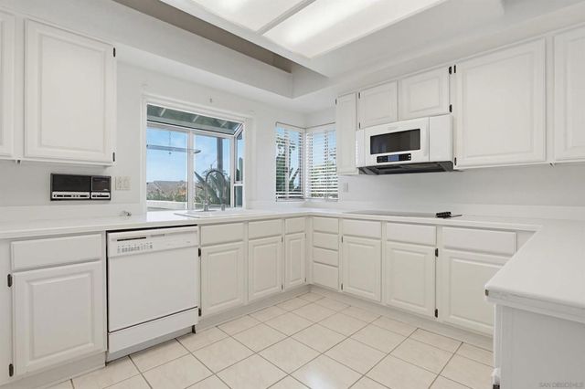 65 Via Casitas, Bonsall, CA 92003