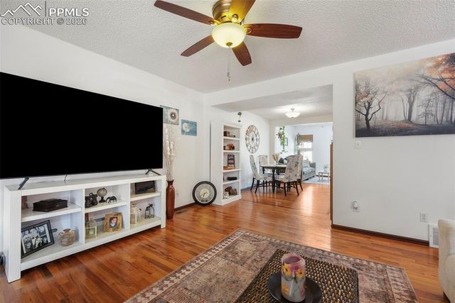 2083 Sussex Lane, Colorado Springs, CO 80909