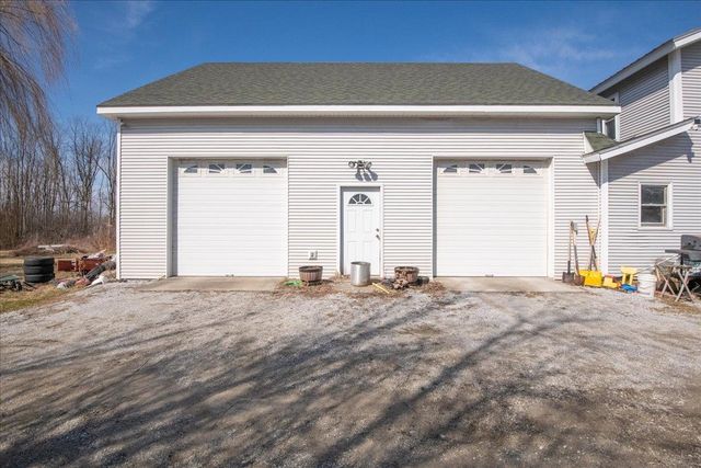 374 Lake Road, St. Albans Town, VT 05478