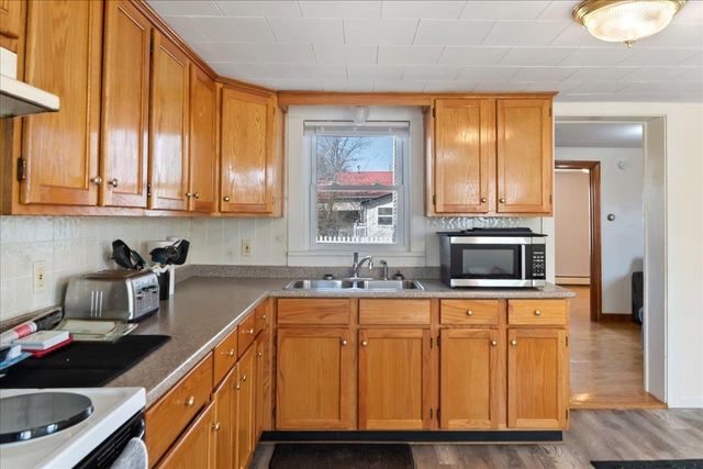 374 Lake Road, St. Albans Town, VT 05478