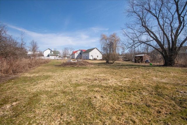 374 Lake Road, St. Albans Town, VT 05478