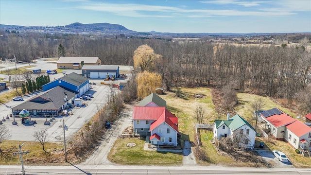 374 Lake Road, St. Albans Town, VT 05478