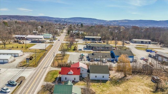 374 Lake Road, St. Albans Town, VT 05478