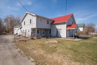 374 Lake Road, St. Albans Town, VT 05478