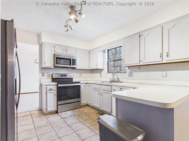 204 Bent Tree Estates, Scott Depot, WV 25560