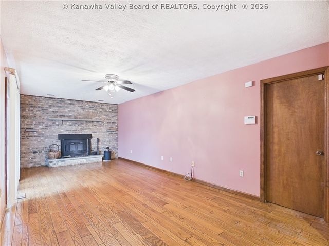 204 Bent Tree Estates, Scott Depot, WV 25560