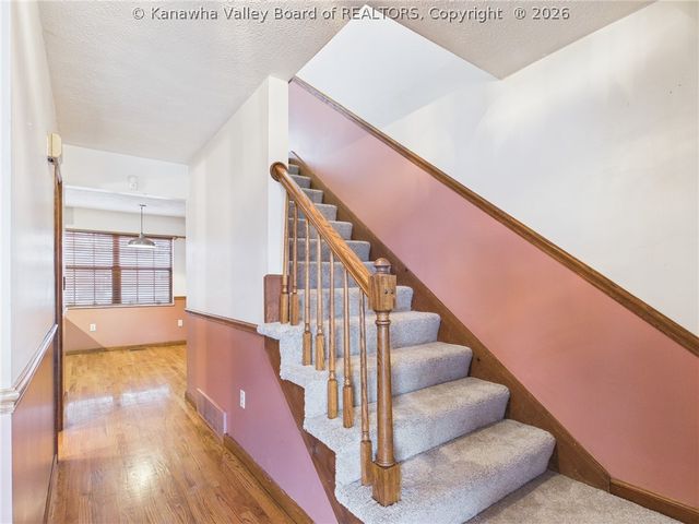 204 Bent Tree Estates, Scott Depot, WV 25560