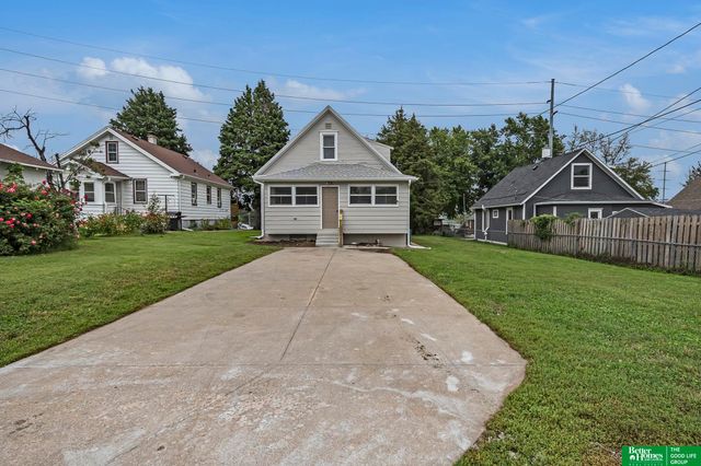 4112 S 36 Street, Omaha, NE 68107