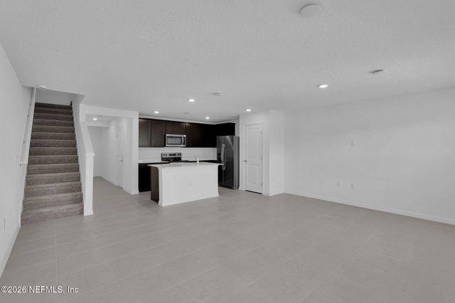 10106 WHISTLING PINE Court, Jacksonville, FL 32221