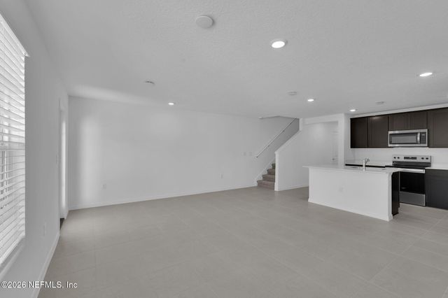 10106 WHISTLING PINE Court, Jacksonville, FL 32221