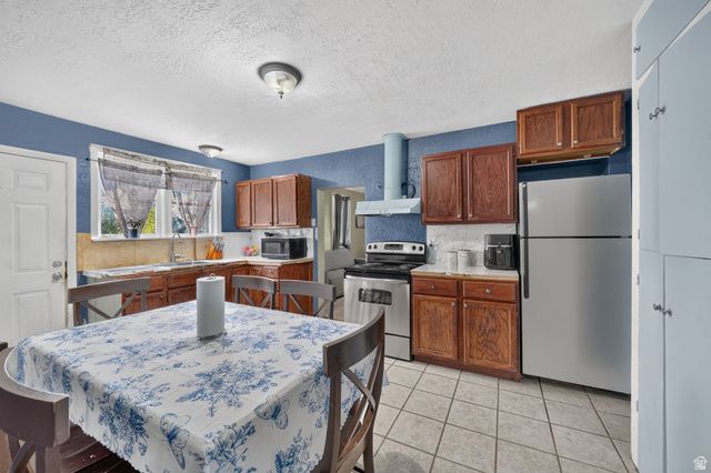 1986 JACKSON AVE, Ogden, UT 84401