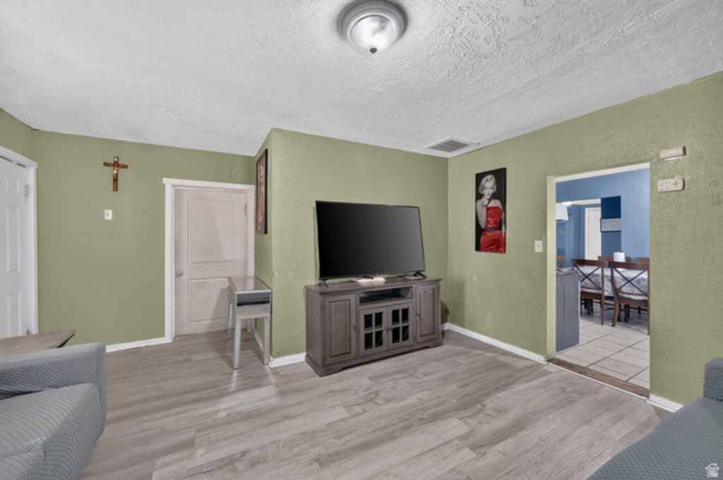1986 JACKSON AVE, Ogden, UT 84401 — photo 4