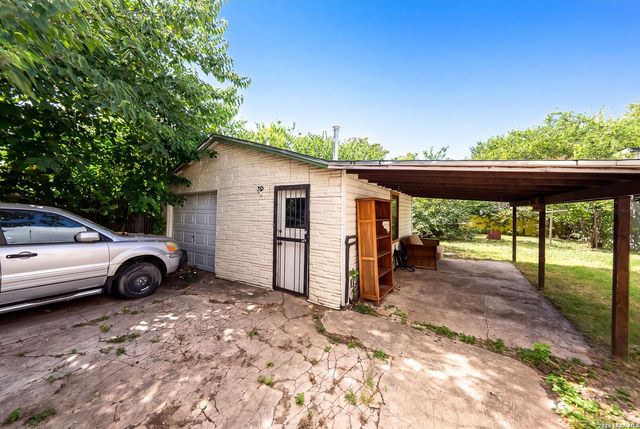 3330 W Laurel St, San Antonio, TX 78228