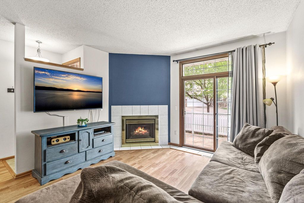14075 Plymouth Avenue 92, Burnsville, MN 55337 — photo 5