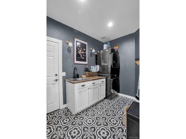 1081 Foursome Dr, Castle Rock, CO 80104