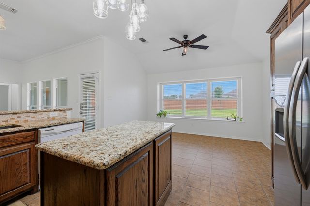 806 Birch Circle, Van Alstyne, TX 75495