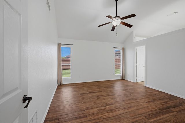 806 Birch Circle, Van Alstyne, TX 75495