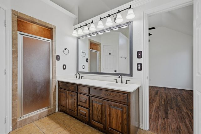 806 Birch Circle, Van Alstyne, TX 75495