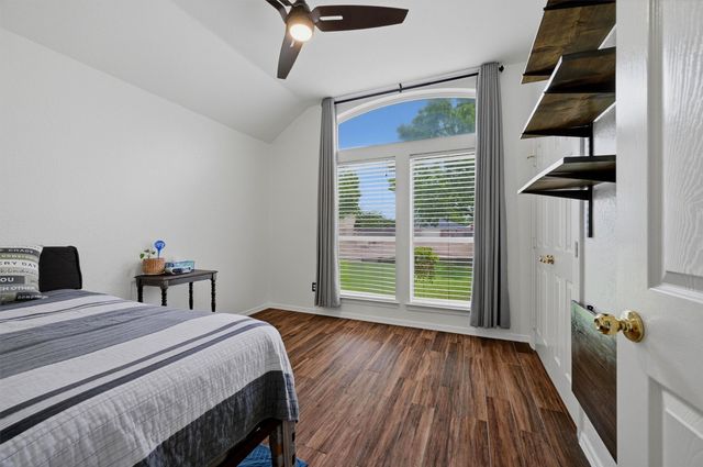 806 Birch Circle, Van Alstyne, TX 75495