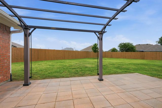 806 Birch Circle, Van Alstyne, TX 75495